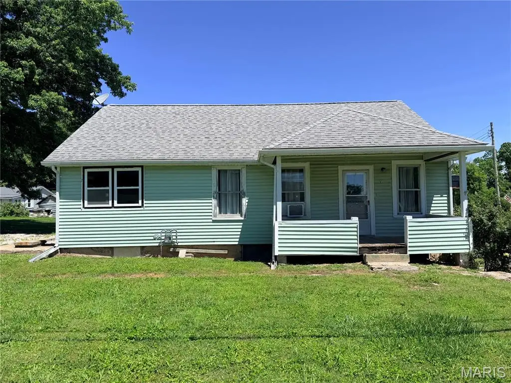 300 N Broadway, Kampsville, IL 62053 - #1