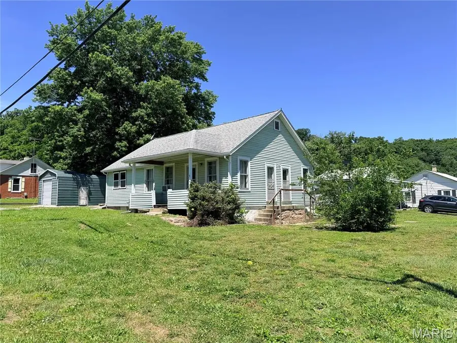 300 N Broadway, Kampsville, IL 62053 - #3