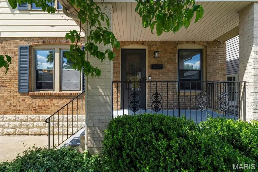 8763 Brentwood Place, Brentwood, MO 63144 - #2