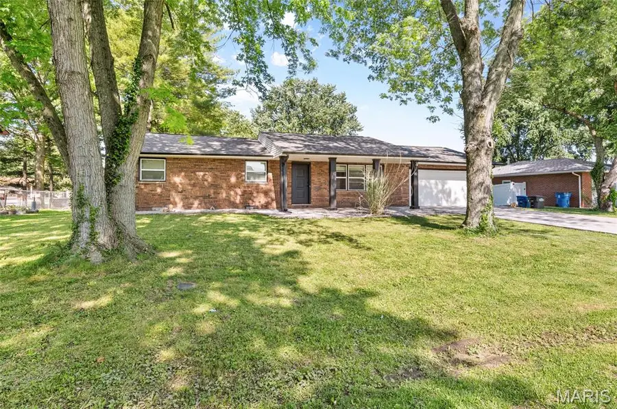 34 Belair Court, Maryville, IL 62062 - #3