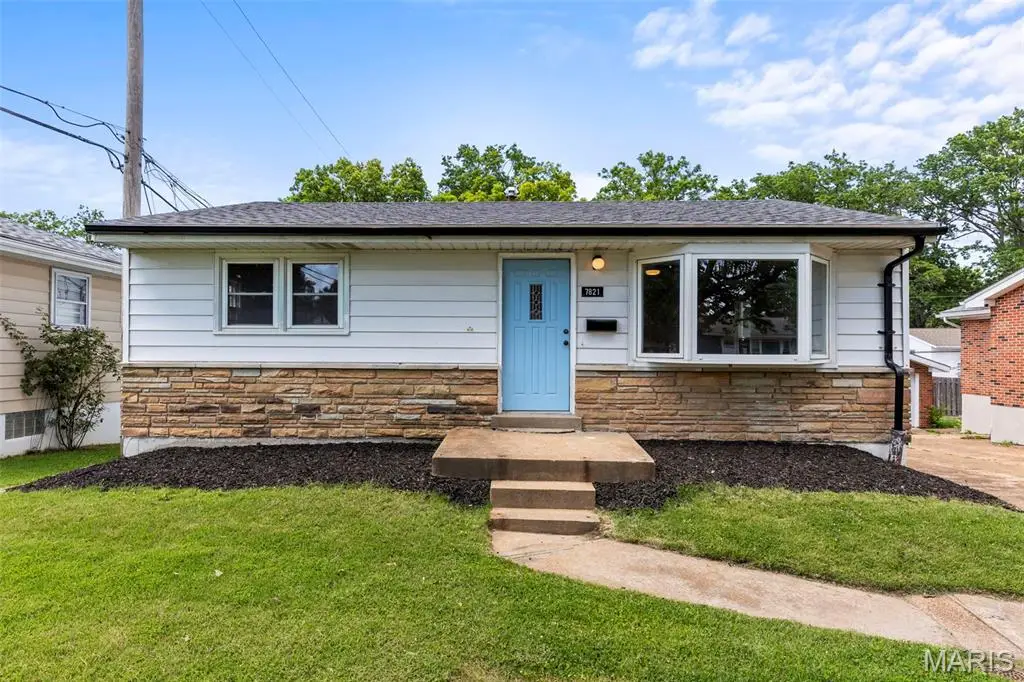 7821 Clymer Drive, Saint Louis, MO 63123 - #1