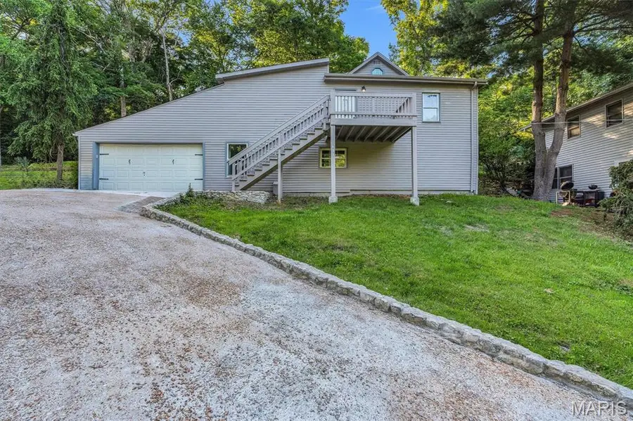 635 Castlewood Drive, Ballwin, MO 63021 - #2