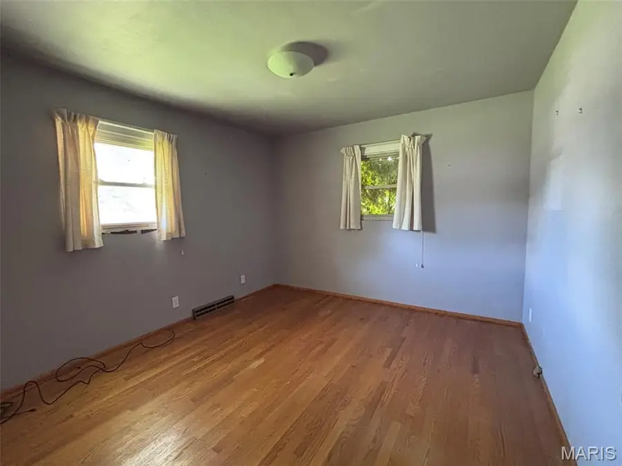 79 Harnett Avenue, Wood River, IL 62095 - #3