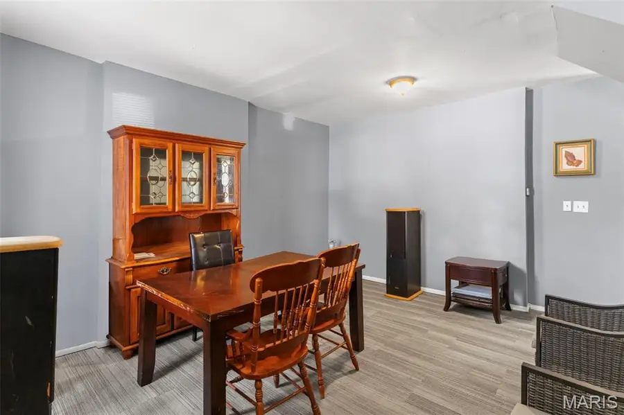 5892 Highland Avenue, Saint Louis, MO 63112 - #2