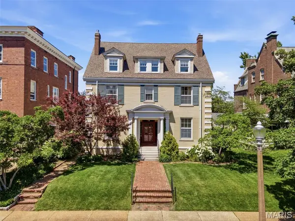 4917 Pershing Place, St Louis, MO 63108