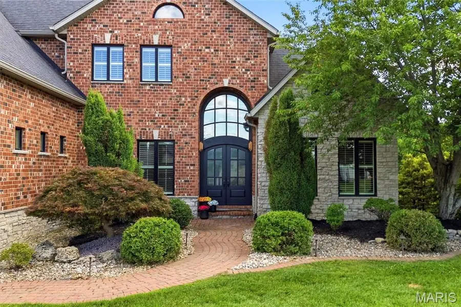 8424 Rock Ridge Court, Edwardsville, IL 62025 - #2
