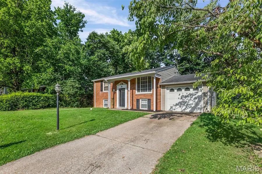 6 Kingston Drive, Fairview Heights, IL 62208 - #2