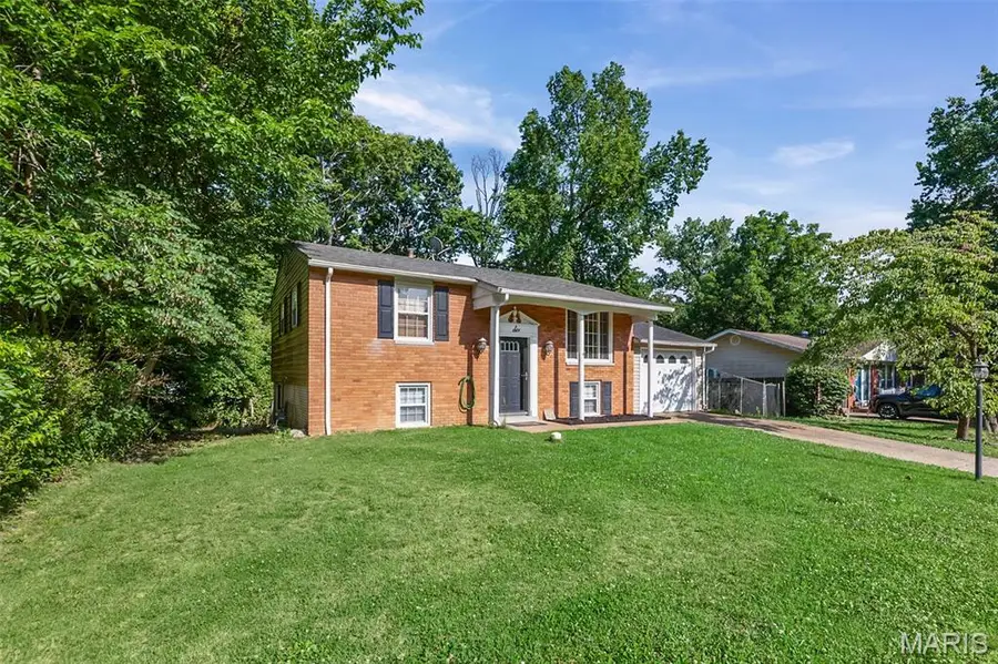 6 Kingston Drive, Fairview Heights, IL 62208 - #3