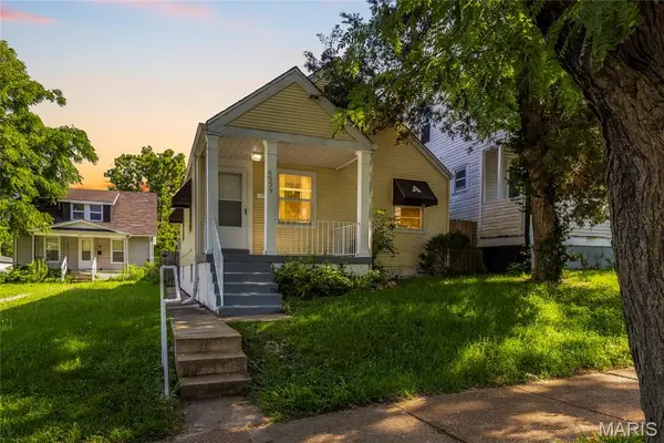 6539 Etzel Avenue, University City, MO 63130