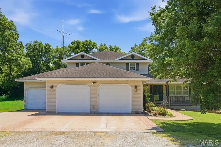 169 State Highway 128, Cowden, IL 62422 - #2