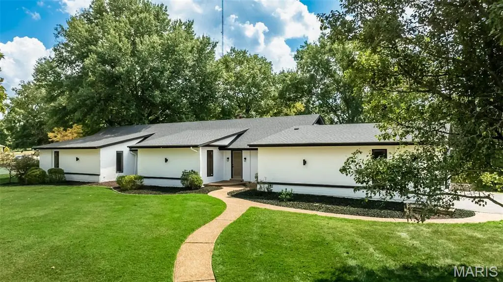 5848 Crystal Park Circle, Saint Louis, MO 63128 - #1