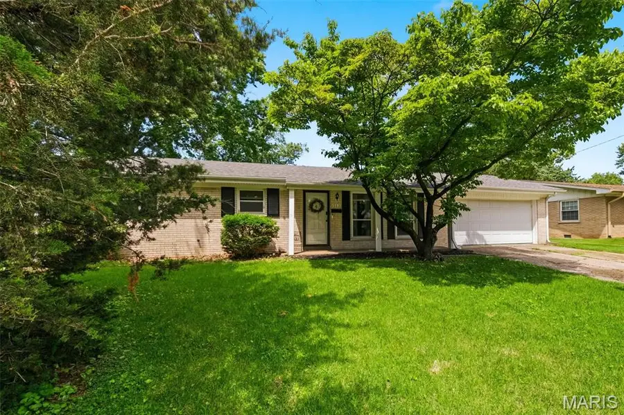 513 Longview Drive, Belleville, IL 62223 - #2