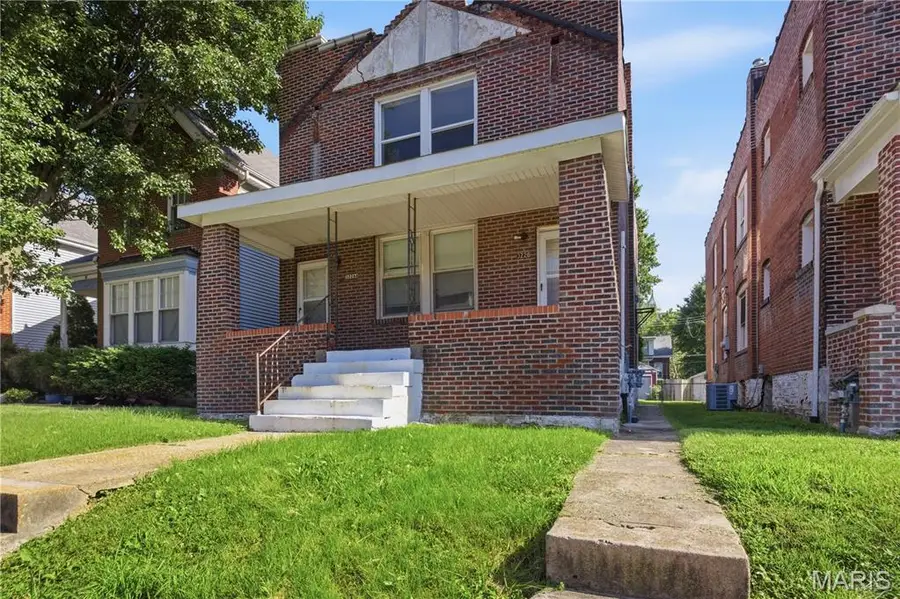 3226 Arsenal Street, Saint Louis, MO 63118 - #3