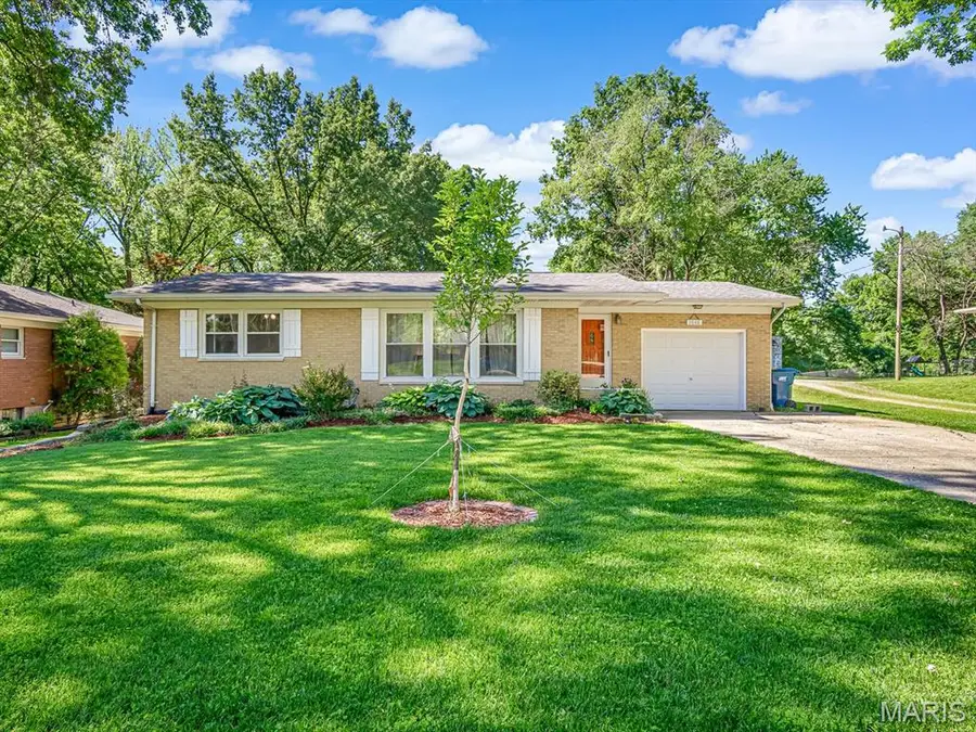 1048 Franklin Avenue, Edwardsville, IL 62025 - #2
