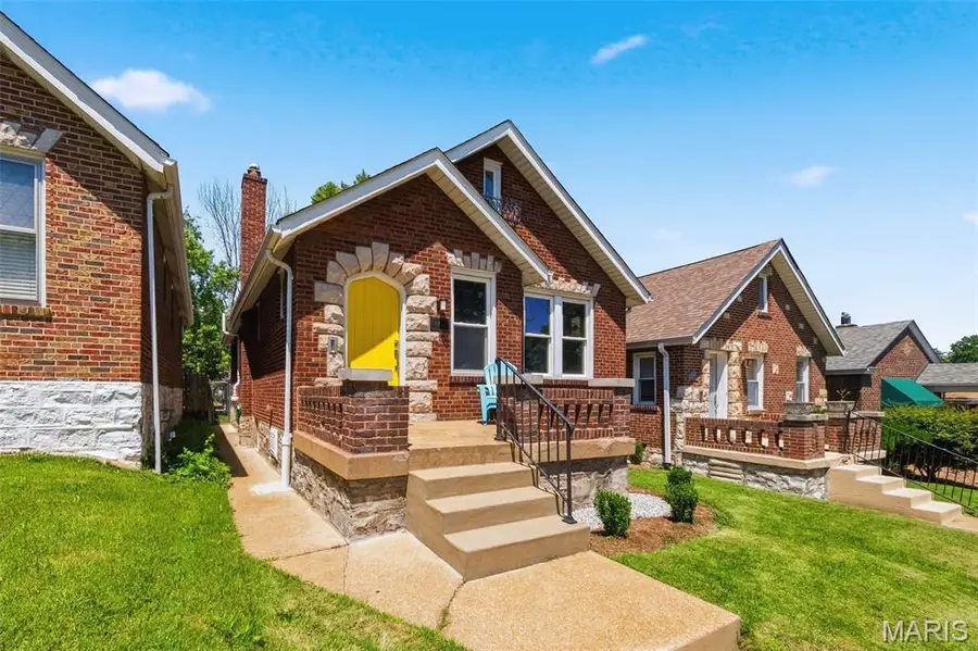 4053 Potomac Street, Saint Louis, MO 63116 - #2