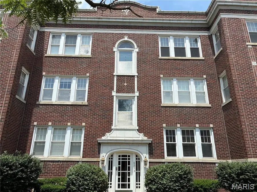 6253 Southwood Avenue #3E, Saint Louis, MO 63105 - #2