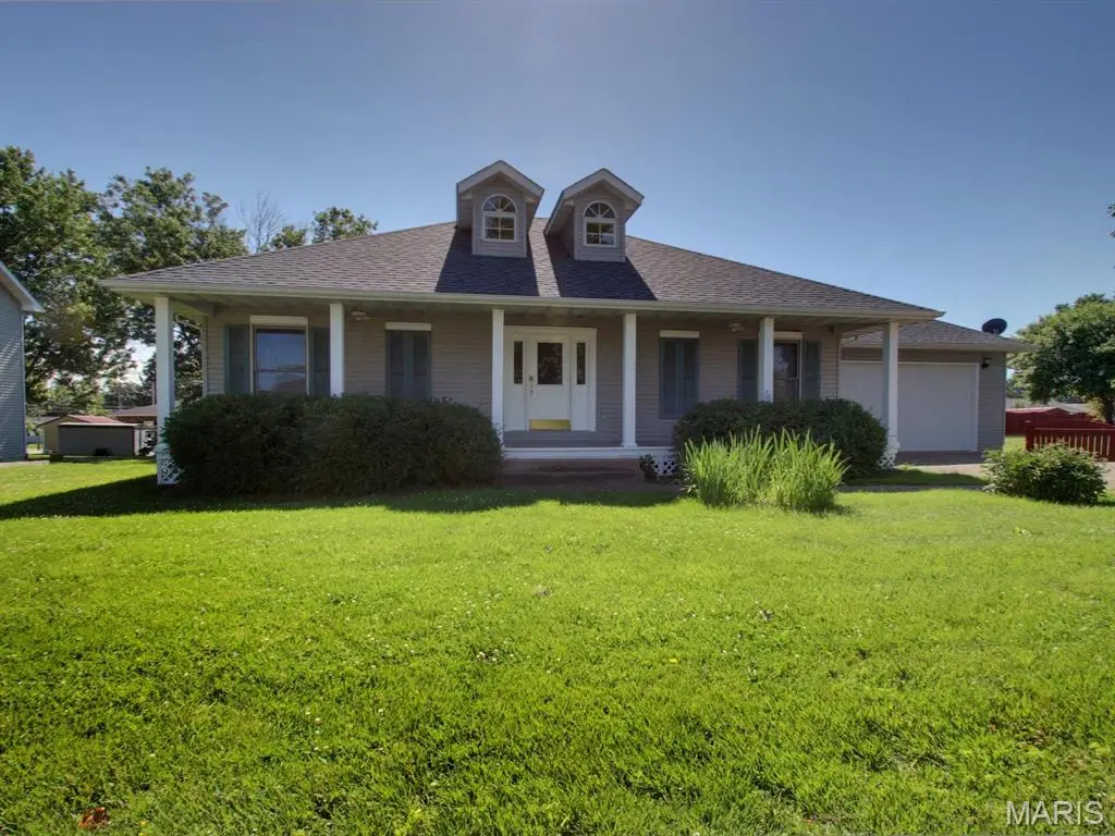 111 Westview Street, Palmyra, MO 63461 - #1