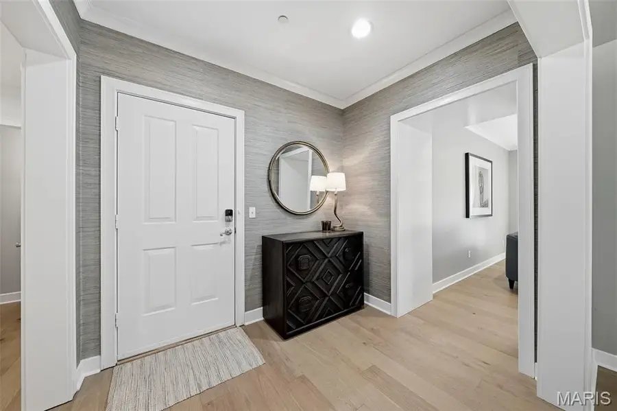 40 Brighton Way #1S, Clayton, MO 63105 - #3