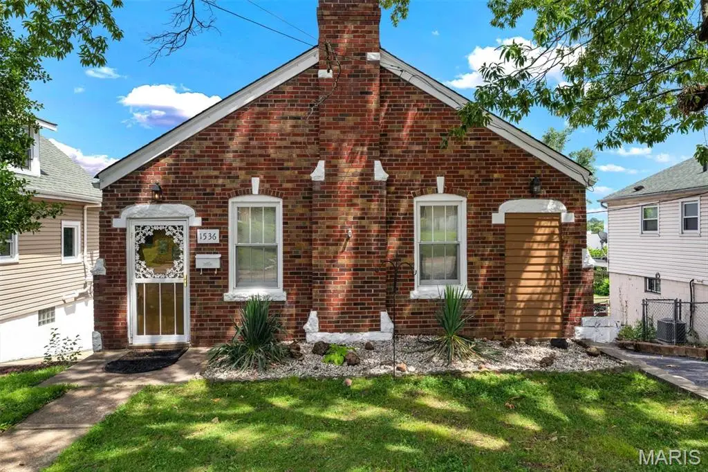 1536 Sanford Avenue, Saint Louis, MO 63139 - #1