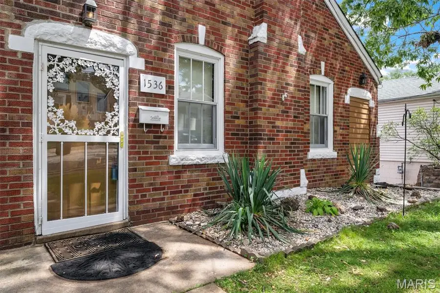 1536 Sanford Avenue, Saint Louis, MO 63139 - #3