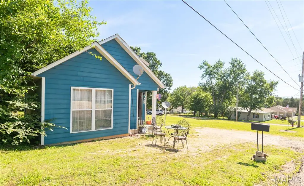 12 W Broadway, Ellsinore, MO 63937 - #1
