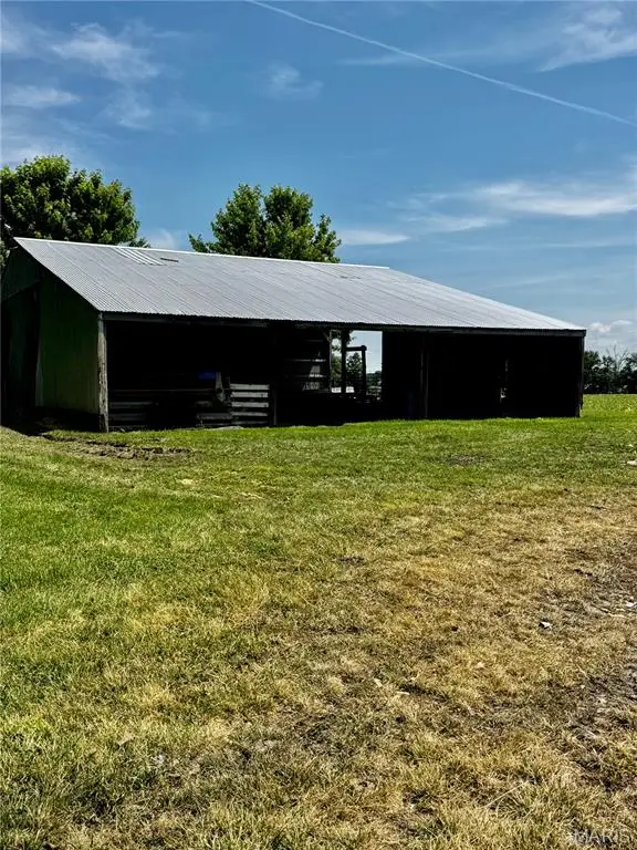 2270 N 1600 Street, Brownstown, IL 62418 - #3