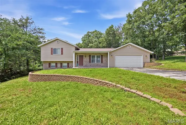 12105 Cedar Circle Drive, Ste Genevieve, MO 63670