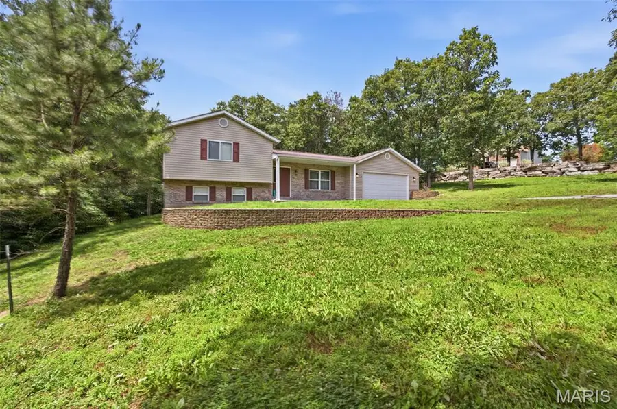 12105 Cedar Circle Drive, Ste Genevieve, MO 63670 - #2