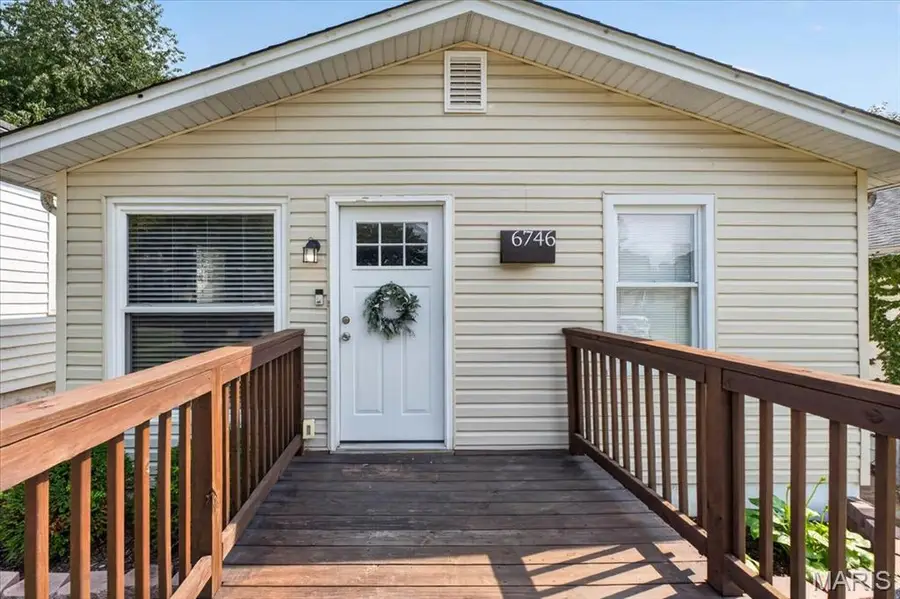 6746 Odell Street, Saint Louis, MO 63139 - #3