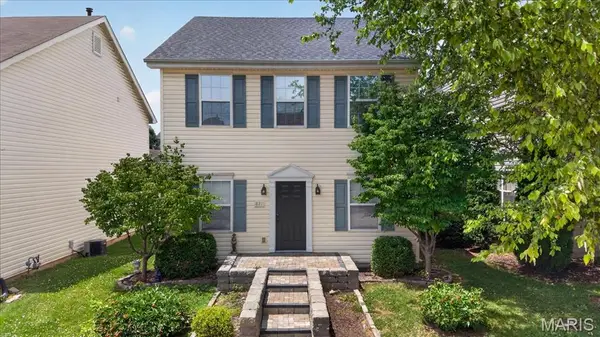 821 Waler Drive, Lake St Louis, MO 63367