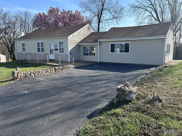 1808 Spencer Avenue, Overland, MO 63114
