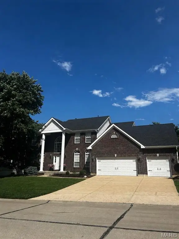 1223 Polo Lake Drive, Ellisville, MO 63021