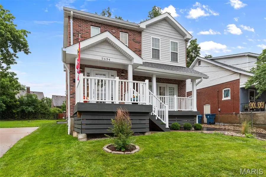 2634 Lyle Avenue, Maplewood, MO 63143 - #2