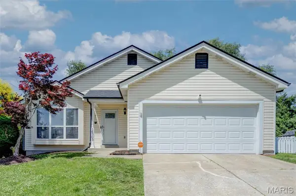 14303 Jamestown Bay Drive, Florissant, MO 63034