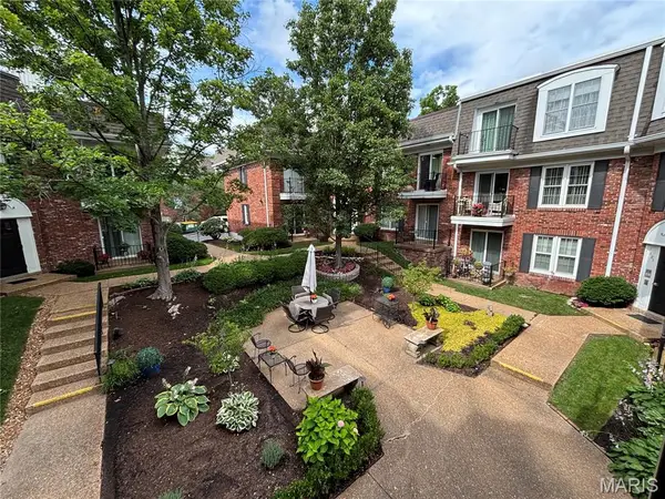 115 E Bodley Avenue #A3, Kirkwood, MO 63122
