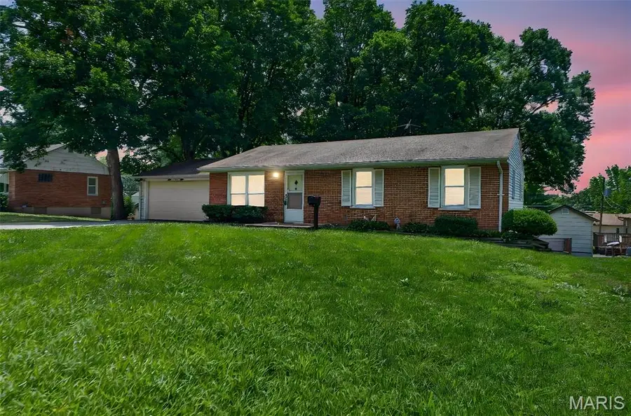 10128 Isabelle Place, Saint Ann, MO 63074 - #3