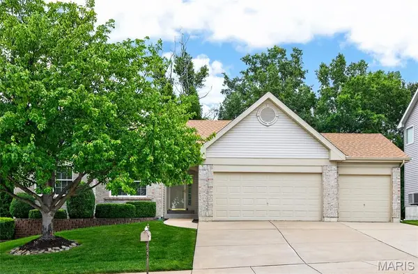4181 Stonecroft Drive, St Charles, MO 63304