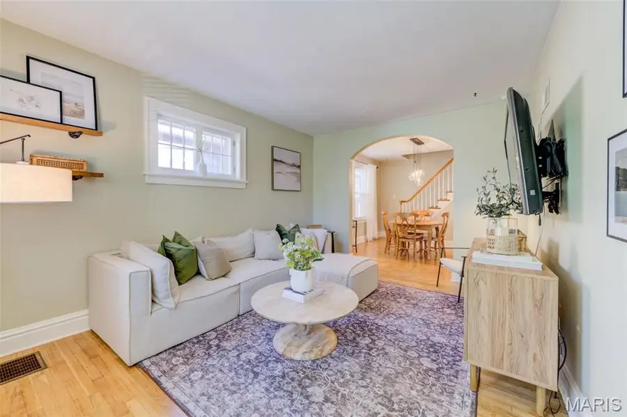 5453 Robert Avenue, Saint Louis, MO 63109 - #3