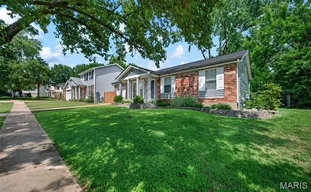 7018 Grassy Valley Drive, Saint Louis, MO 63129 - #2