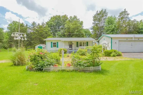 10231 Sandy Drive, Baldwin, IL 62217
