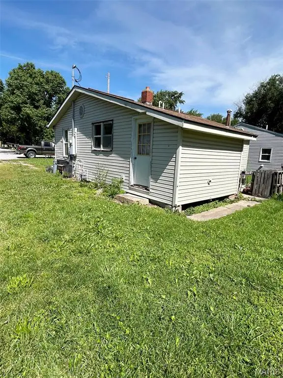 708 Stella Street, Montgomery City, MO 63361