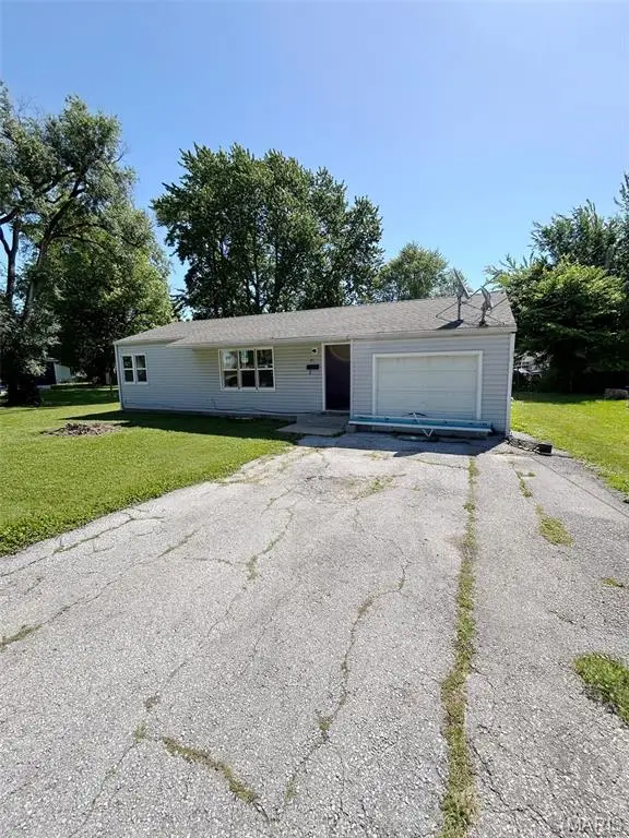 806 Stella Street, Montgomery City, MO 63361 - #1