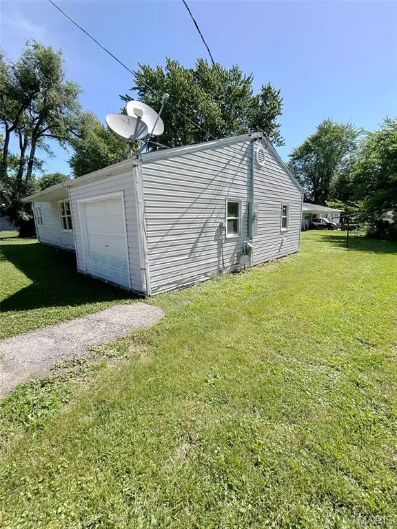 806 Stella Street, Montgomery City, MO 63361 - #2
