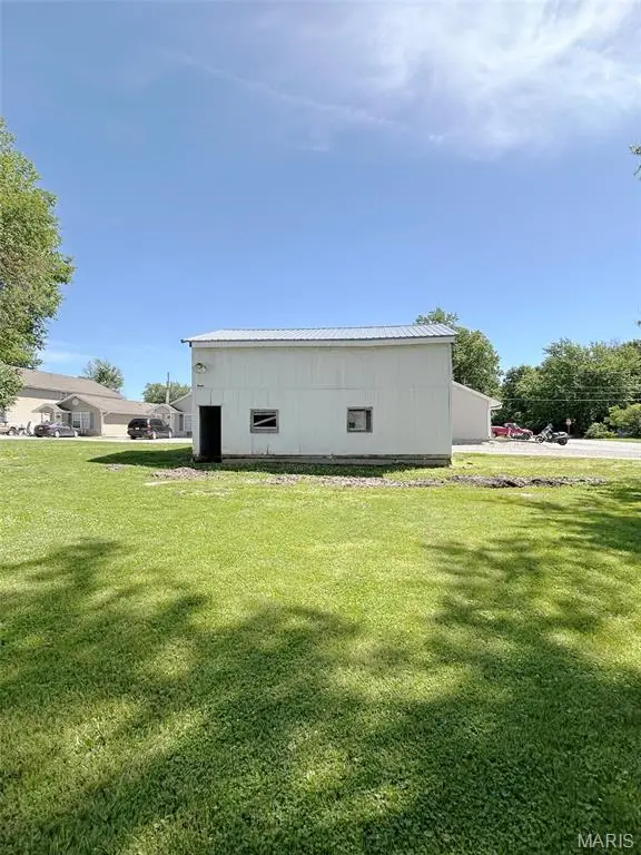 606 N Wentz Street, Montgomery City, MO 63361 - #3