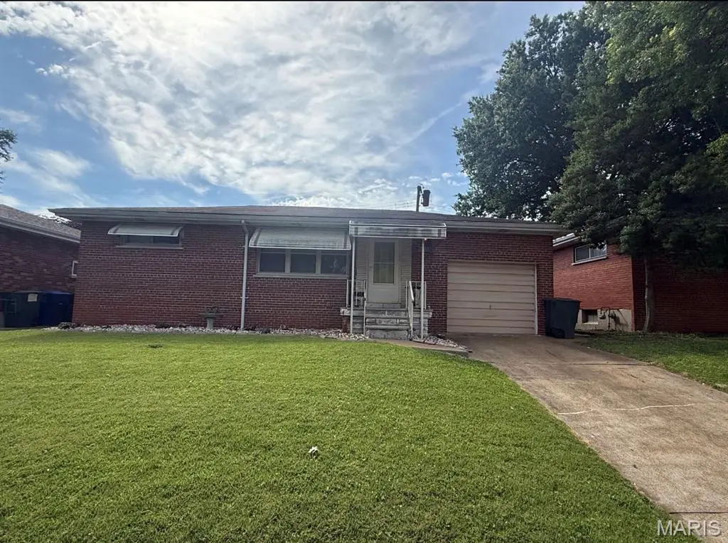 6928 Wanda Court, Saint Louis, MO 63116 - #1