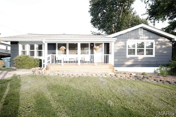 132 Kunze Drive, St Charles, MO 63303