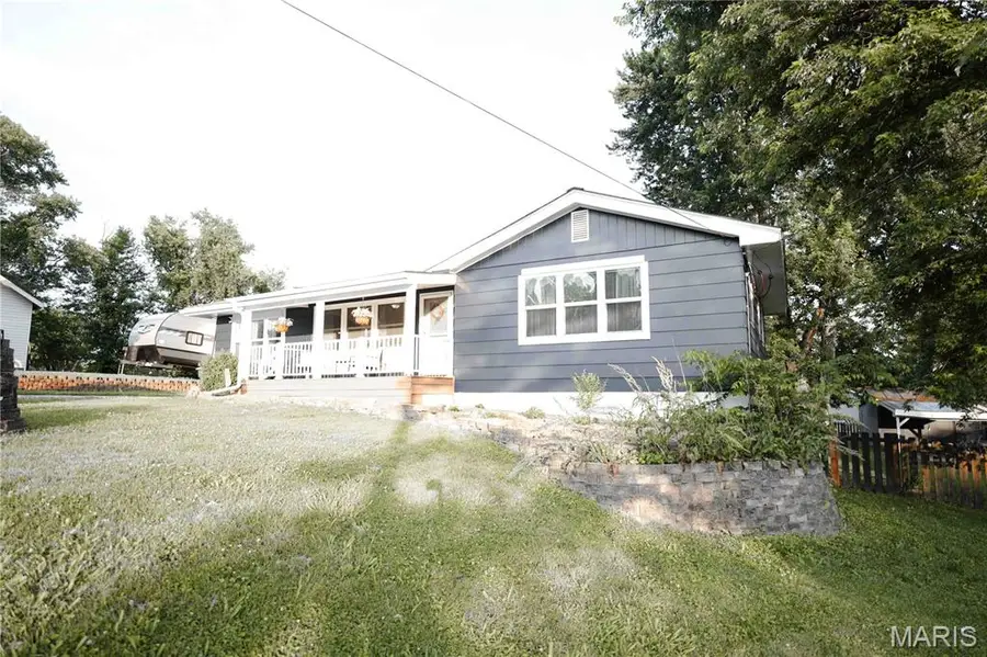 132 Kunze Drive, Saint Charles, MO 63303 - #2