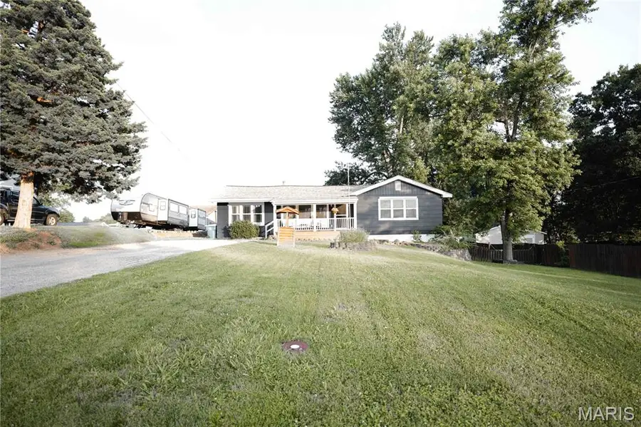 132 Kunze Drive, Saint Charles, MO 63303 - #3