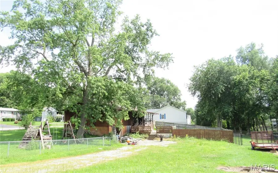 613 Truman Street, Moro, IL 62067 - #3