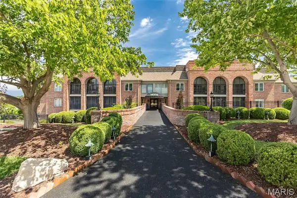 14308 Conway Meadows Court #201, Chesterfield, MO 63017
